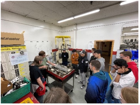Tooling Foreman & Apprentice Explain How a Die Works.